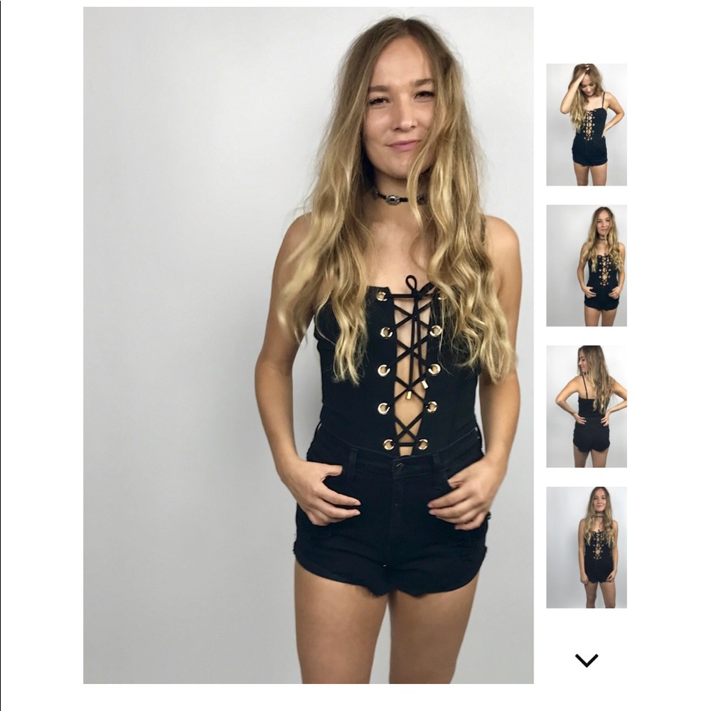๐ 1 left!! Geneva Lace Up Grommet Bodysuit - Picture 3 of 8