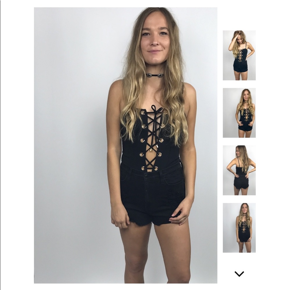 ๐ 1 left!! Geneva Lace Up Grommet Bodysuit - Picture 5 of 8