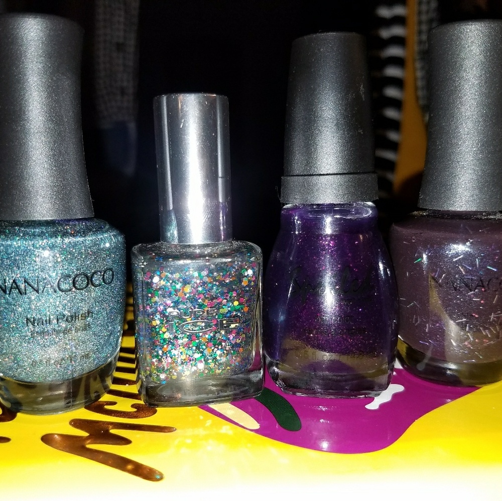 ***SOLD***Glitter Nail Polish Bundle