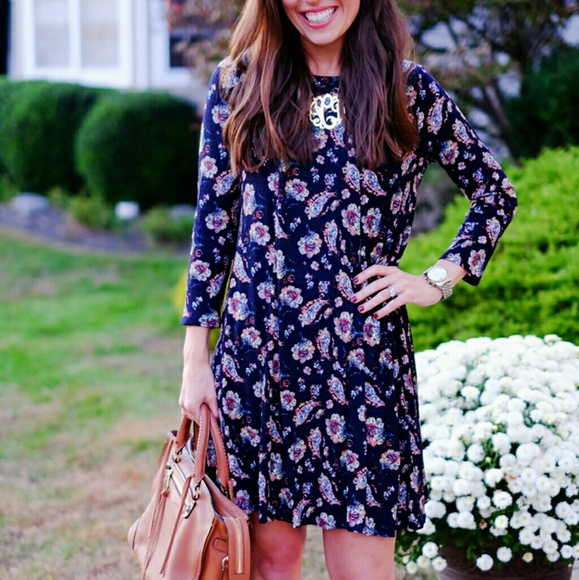 Lush Dresses & Skirts - Lush Leah Shift dress