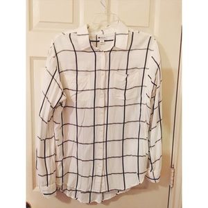 Grid button up