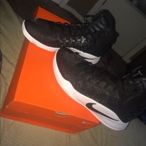 NIKE HYPERDUNK 2016 TB MENS SHOE ,
