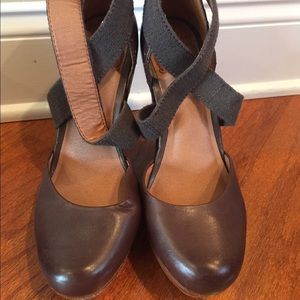 Lucky 7.5--- never been worn!