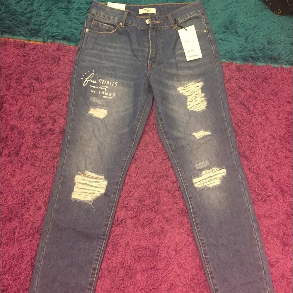 New forever21 boyfriend jeans size 24 !