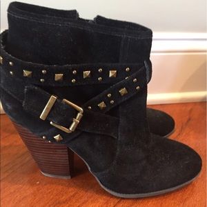 BCBG-- 7.5 barely worn