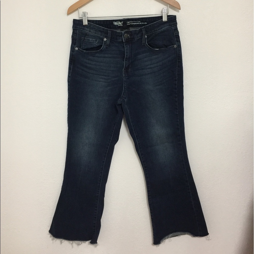 Size 12 / 31R high rise flare crop Mossimo jeans