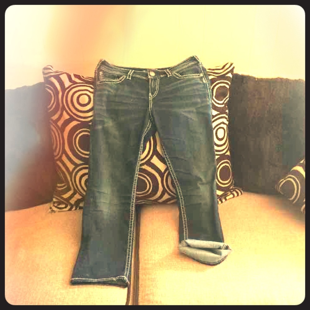 Silver Capri size 29 ( Suki style)