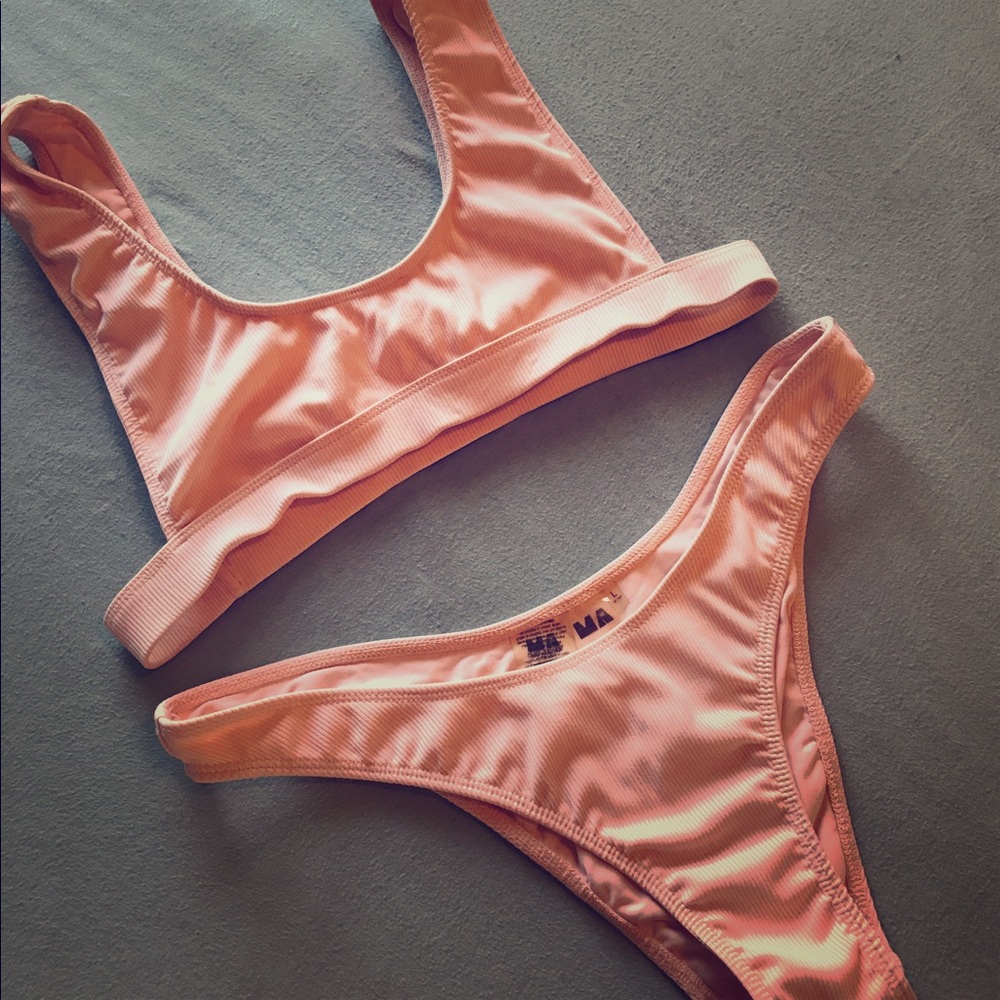 Minimale Animale Shorebreak Bikini