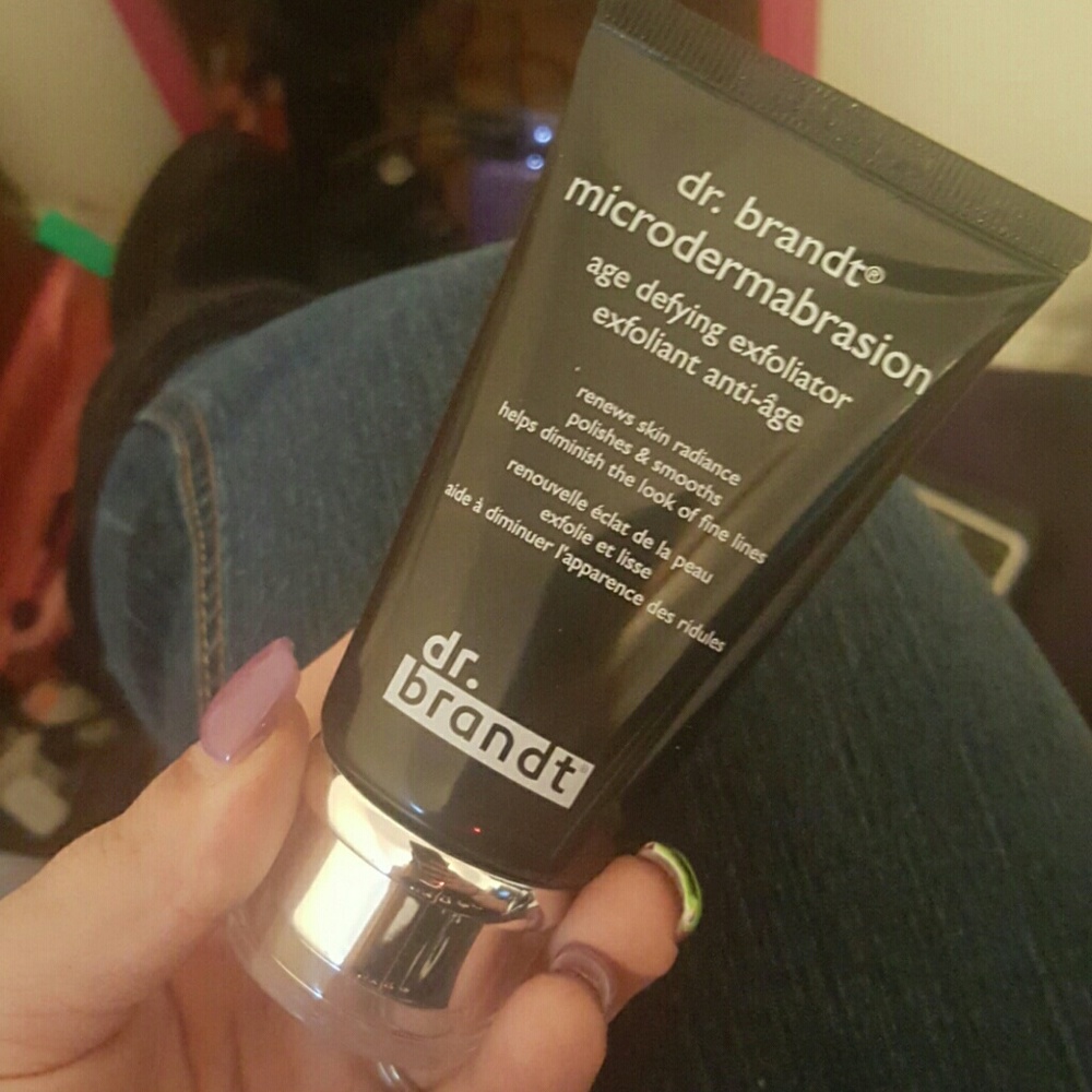 Dr. BRANDT microdermabrasion exfoliant