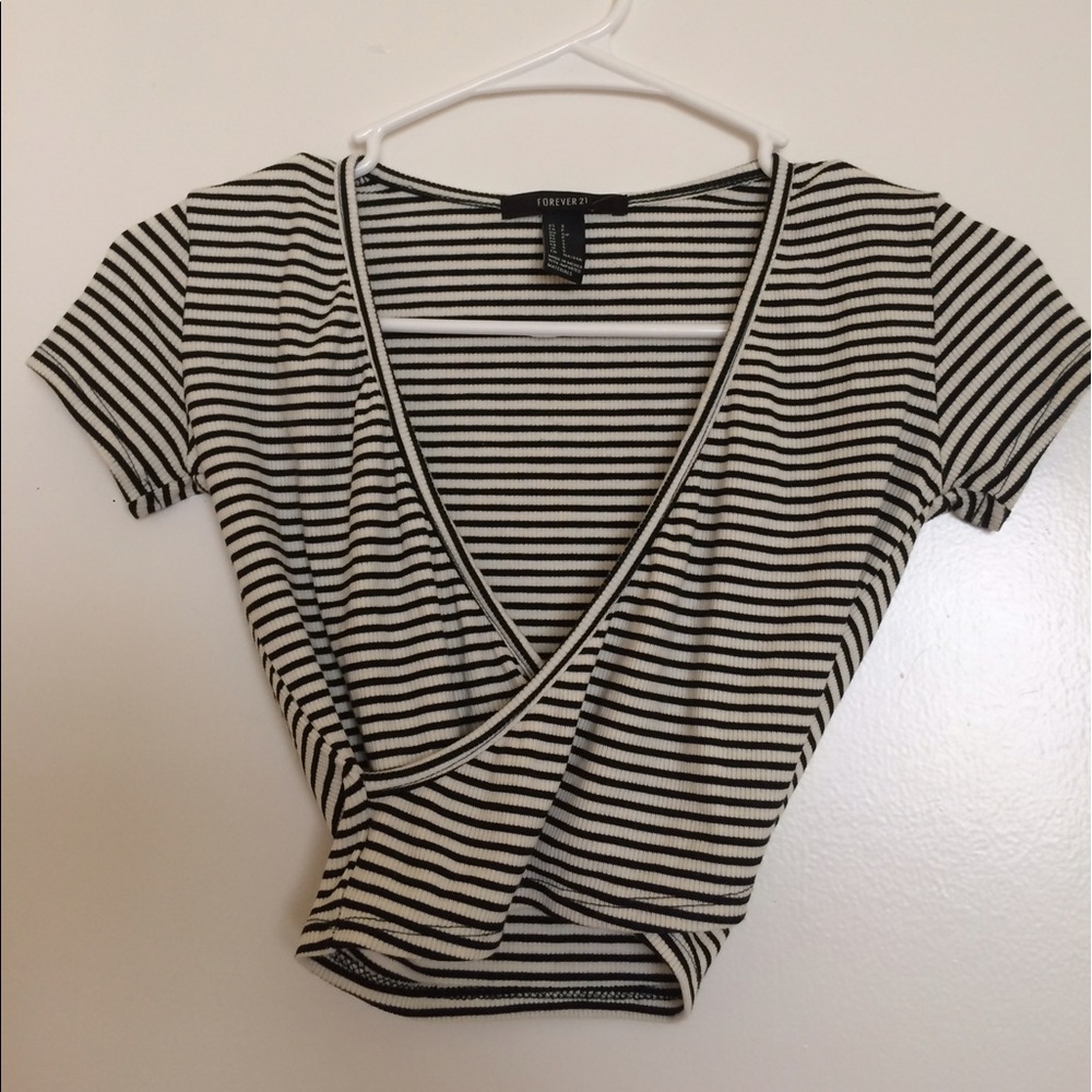 BNWT F21 striped  criss cross crop top
