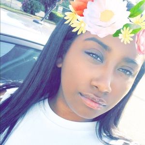 Meet your Posher, Jazmin