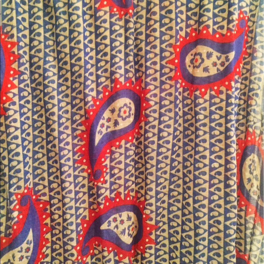 Yarnz Blue and Red Paisley Linen Scarf