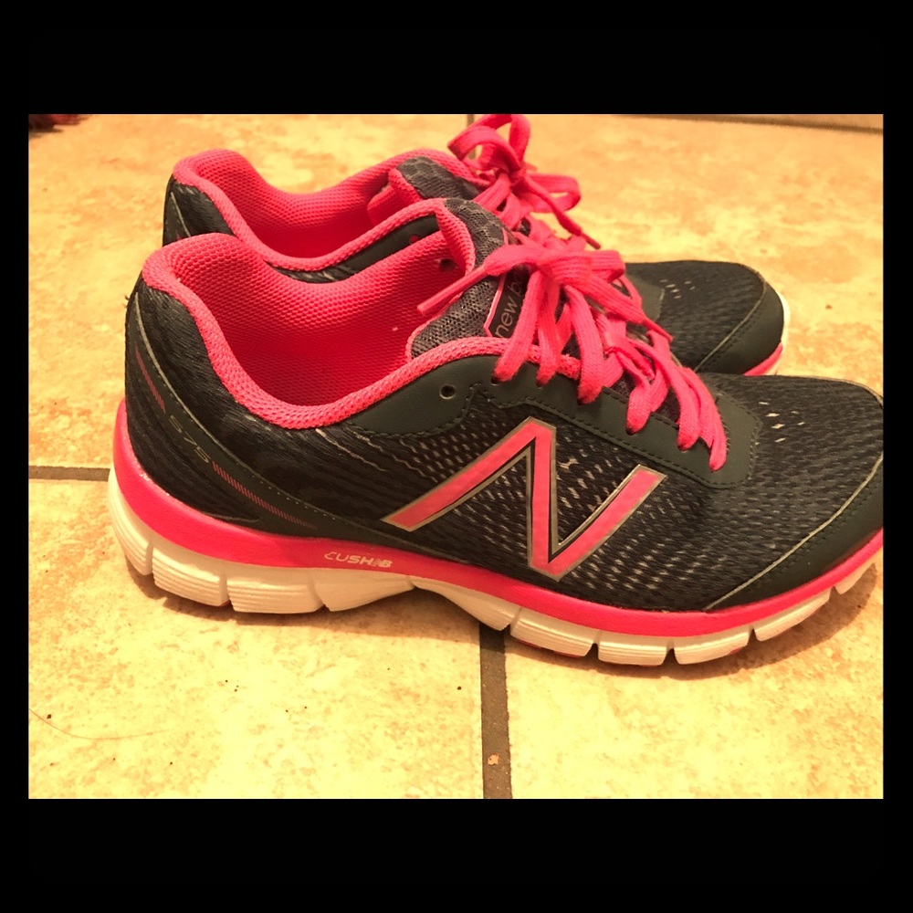 New Balance Tennis shoes