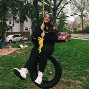 Meet your Posher, Laura