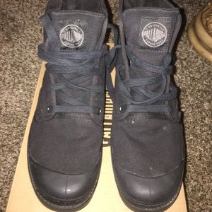 Palladium black boots