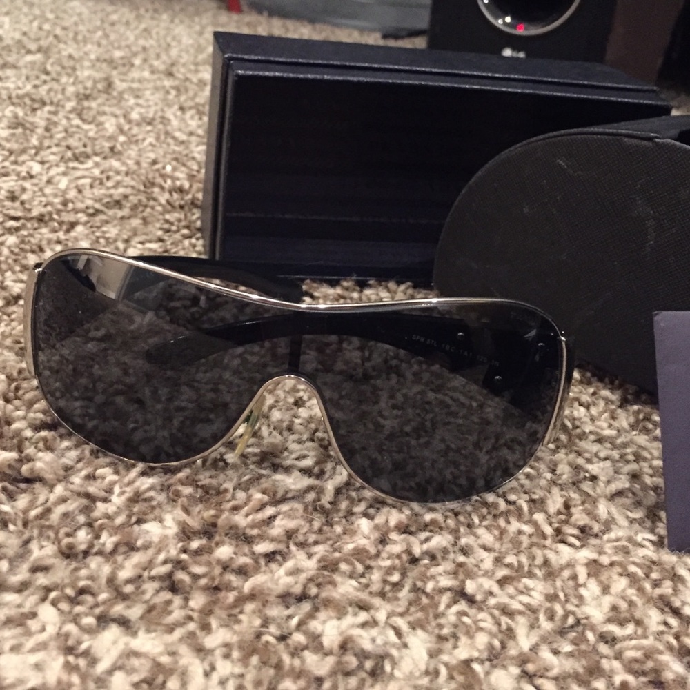 Prada sunglasses Authentic!