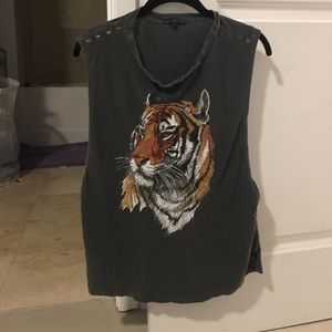 Grey tiger shirt