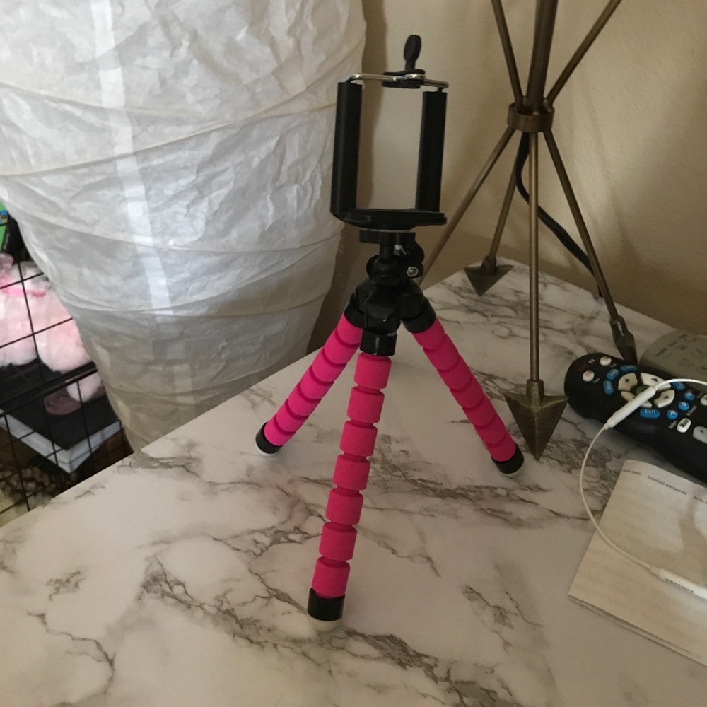 Phone tripod