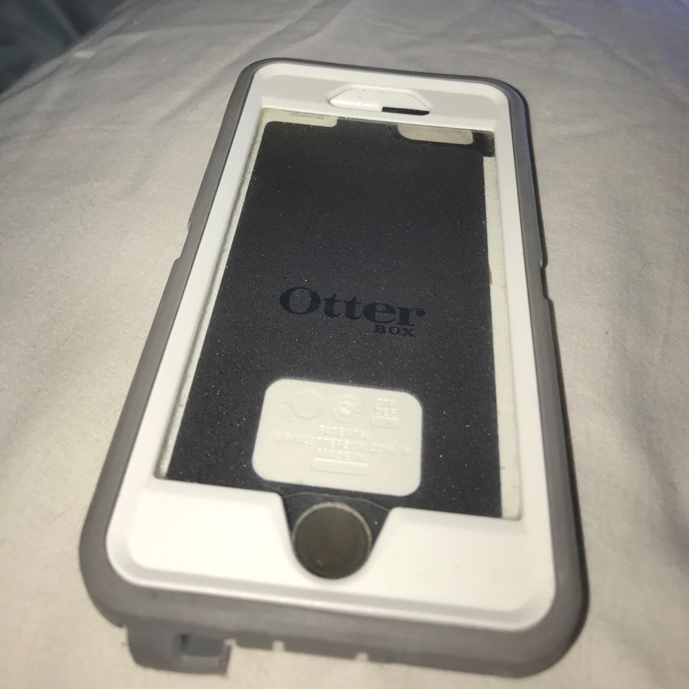Otter box great condition!! iPhone 6/6s!