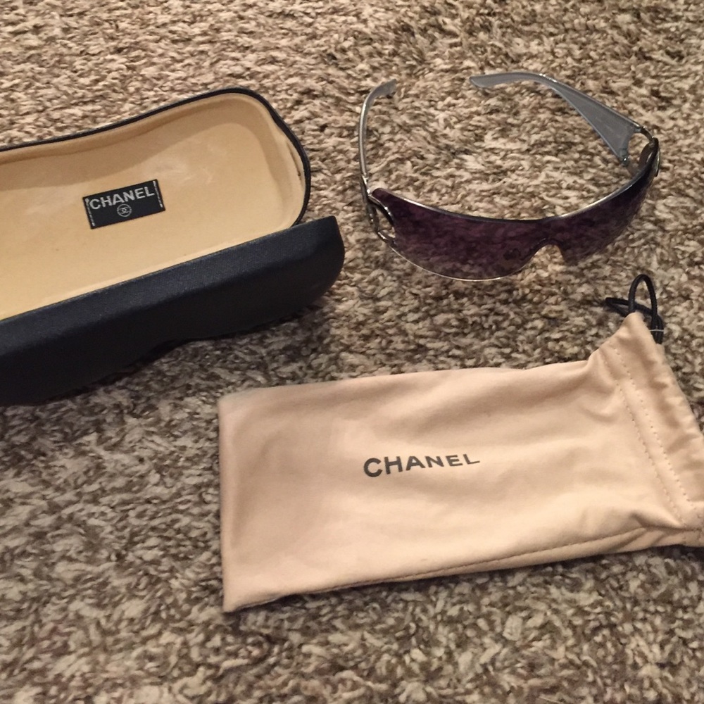 Chanel sunglasses authentic