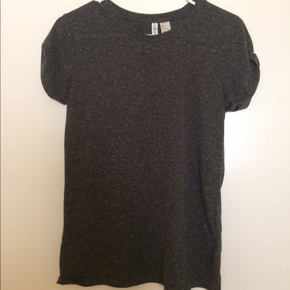 H&M dark gray speckled T shirt