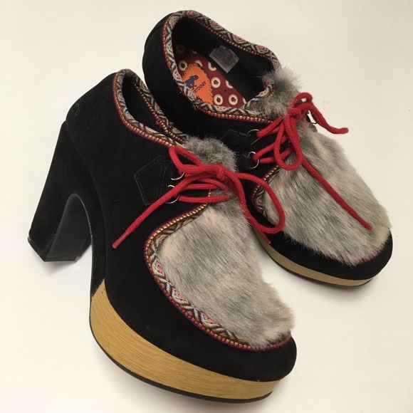 rocket dog daisy pumps