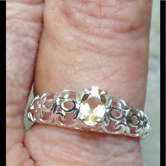 Scapolite, Yellow - Picture 3 of 4