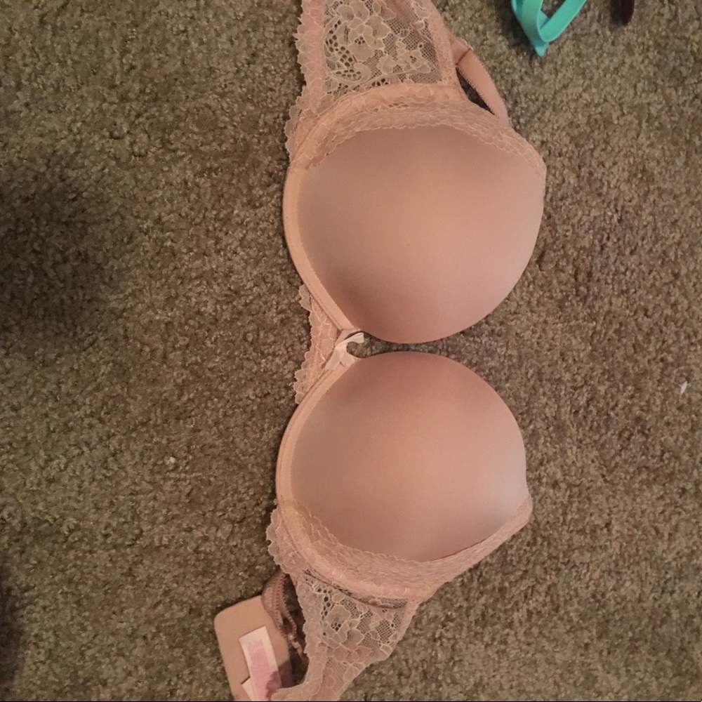 Victoria's Secret nude bra