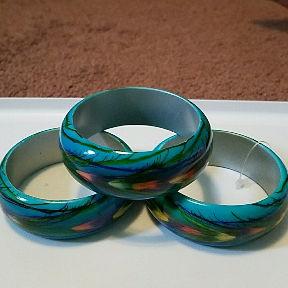 Bracelets - Picture 1 of 1