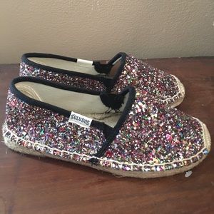 GLITTER is every little girls BFF