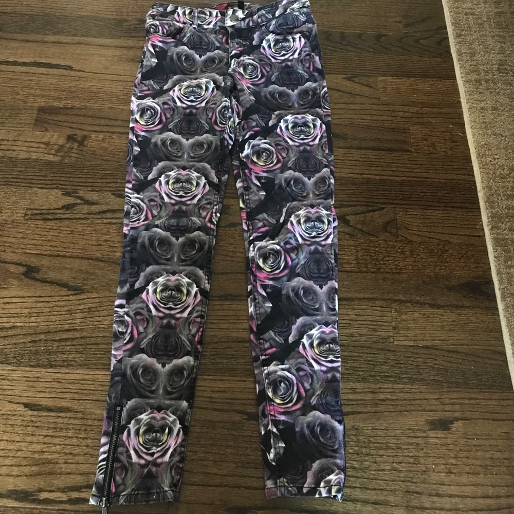 Black rose pants from H&M w/ zippers by the ankle