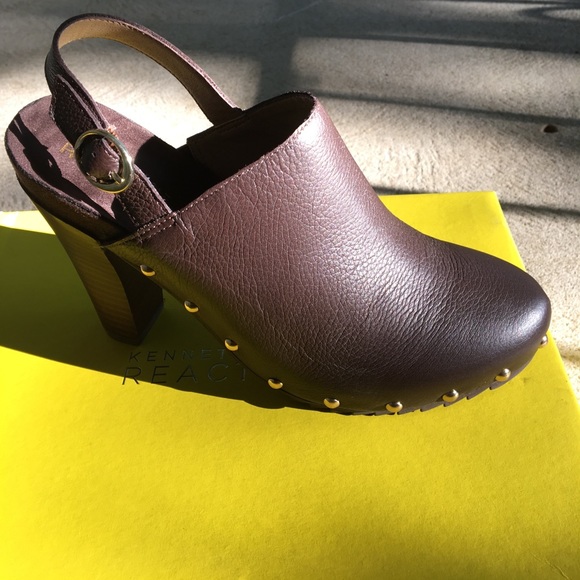 Brown Kenneth Cole Reaction clog heels - Picture 2 of 3