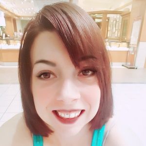 Meet your Posher, Kaila