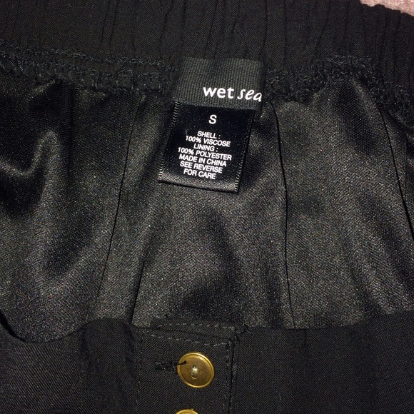 Black button front skirt - Picture 3 of 4