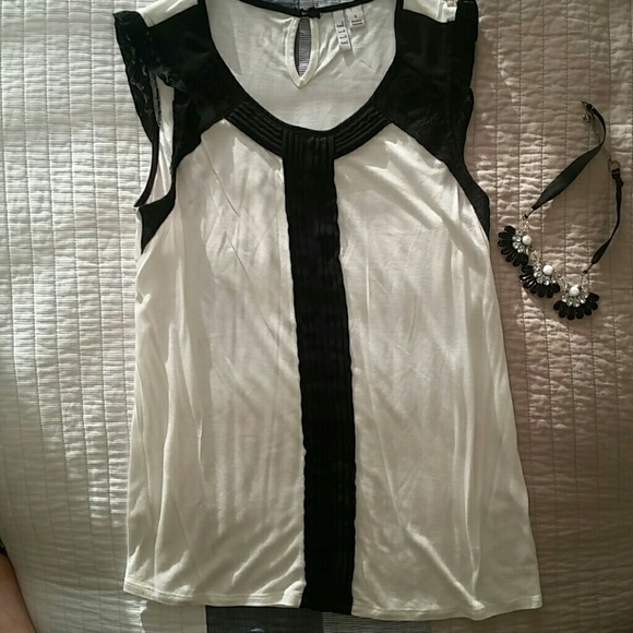 ELLE black and cream blouse (small) - Picture 1 of 2