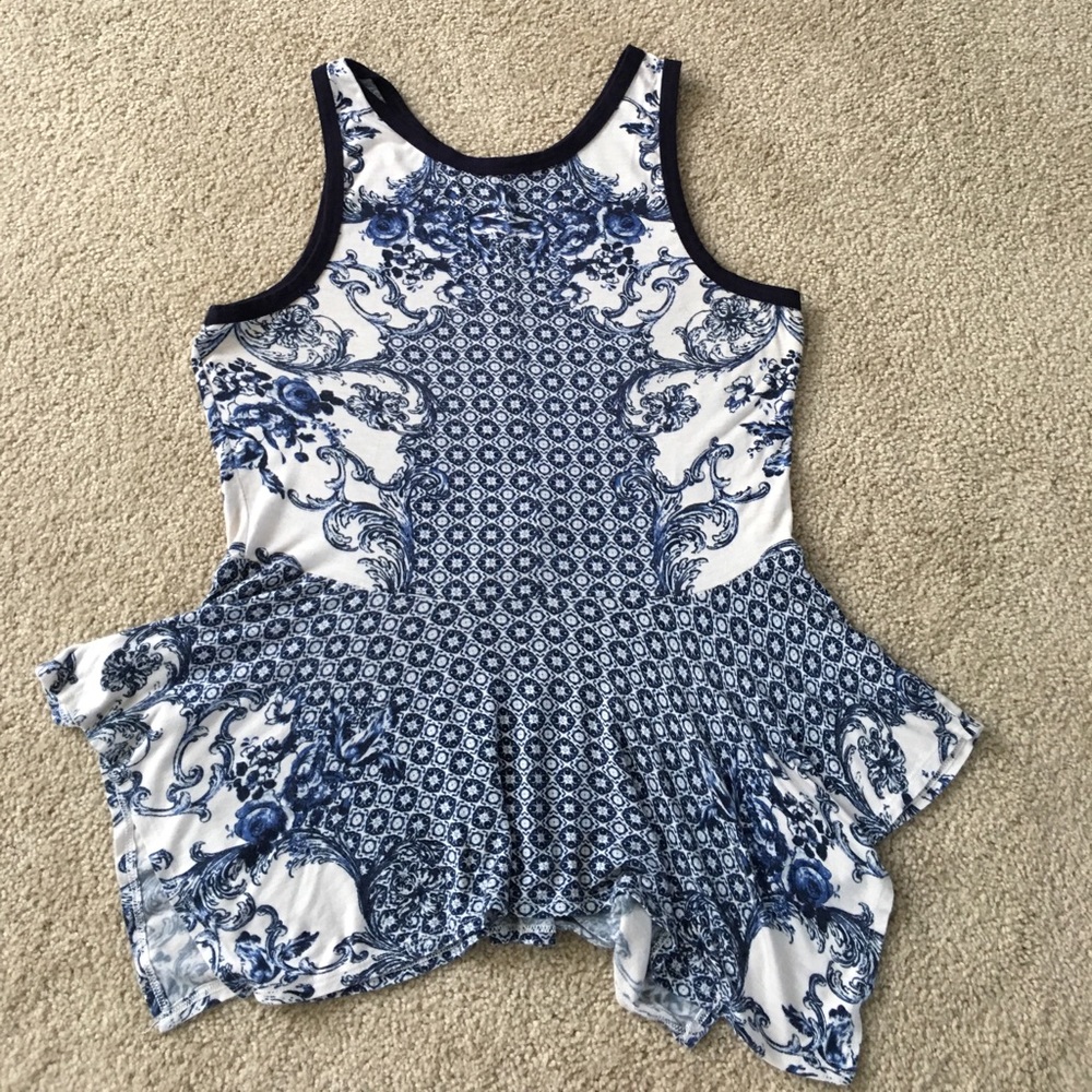 Karen Kane Sleeveless Shirt
