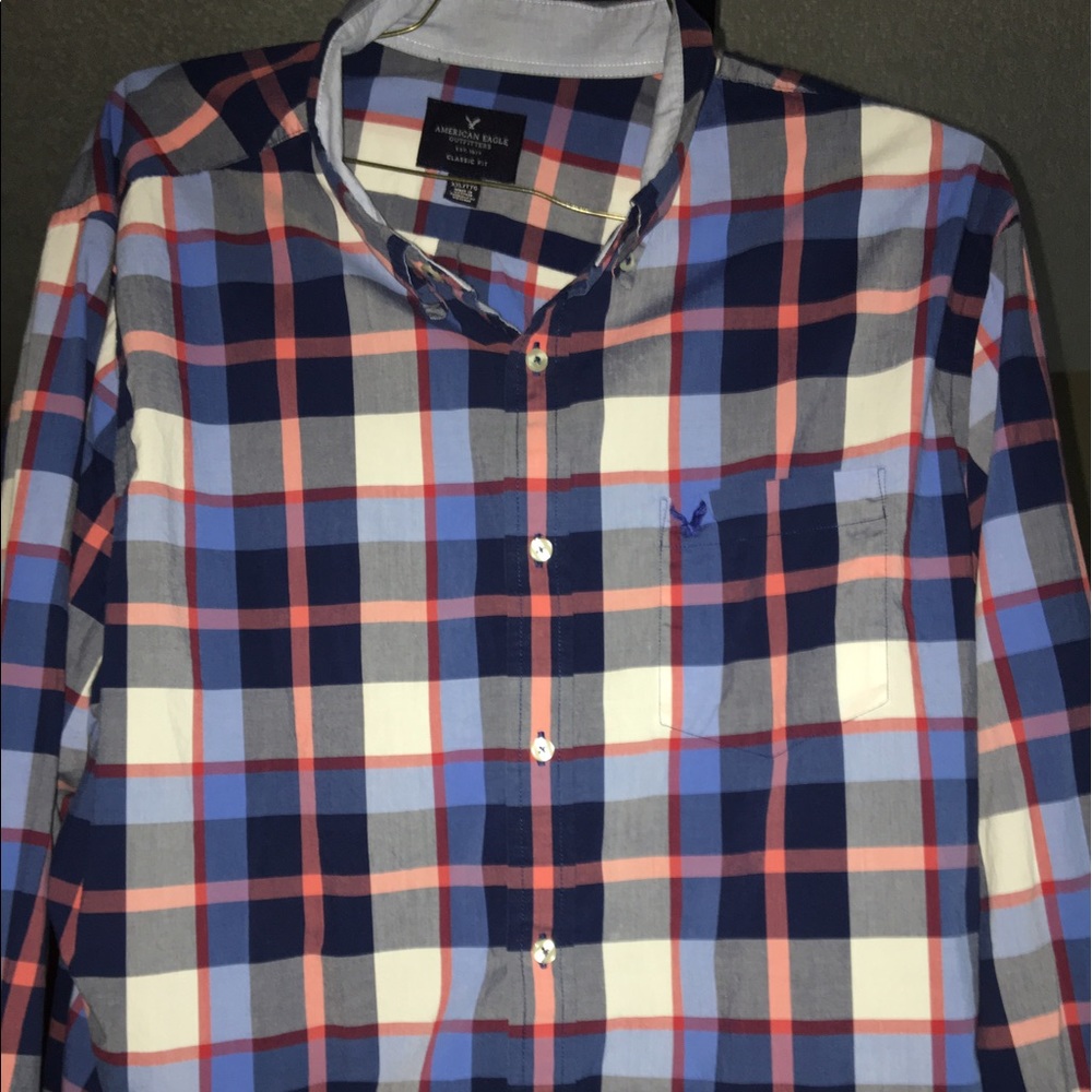 American Eagle Long Sleeve Button Down