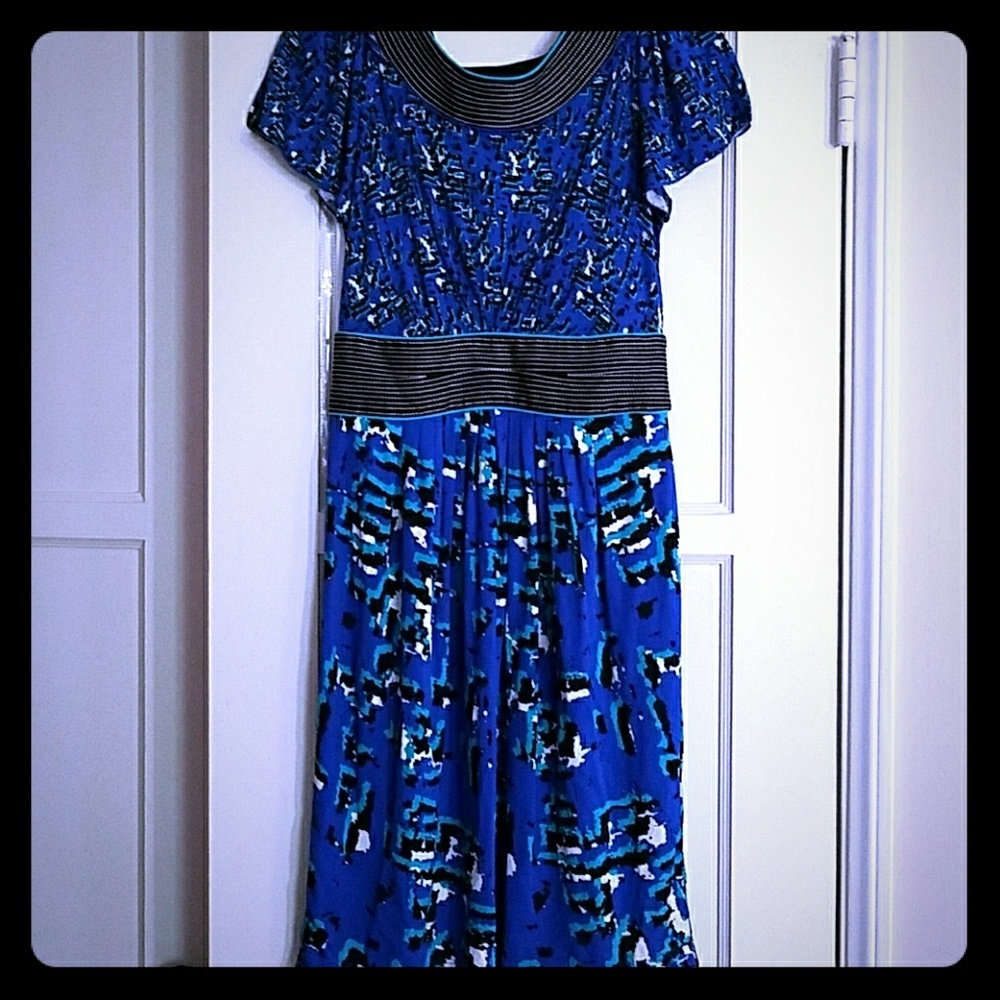BCBGMAXAZRIA