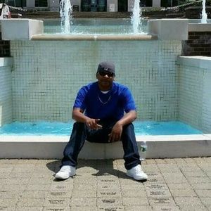 Meet your Posher, Lawrence