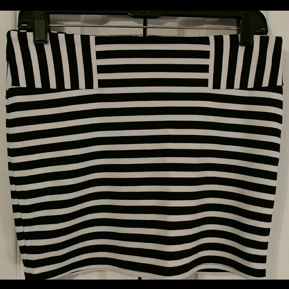 Striped Guess Skirt