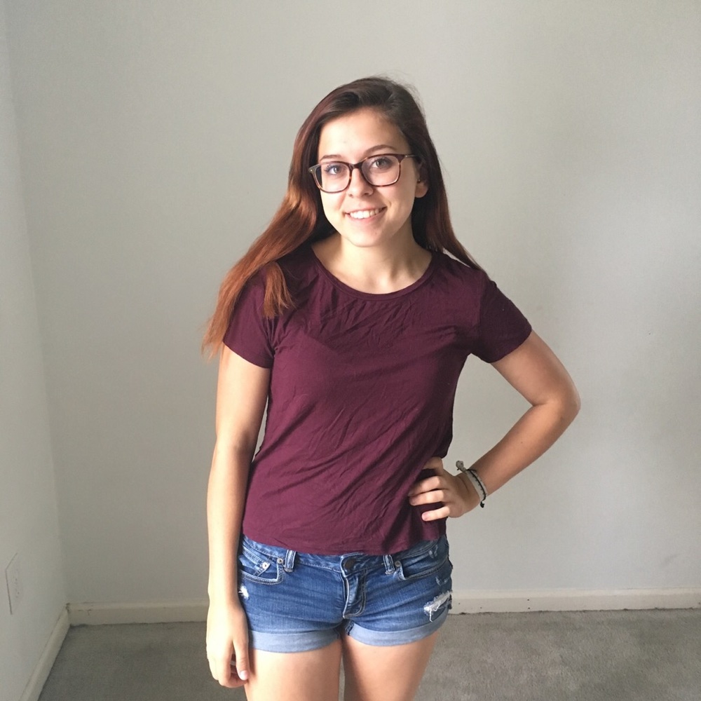 AEO Soft & Sexy maroon crop T