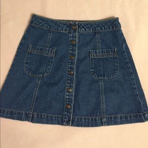 Forever 21 Button Up Denim Skirt 🦋