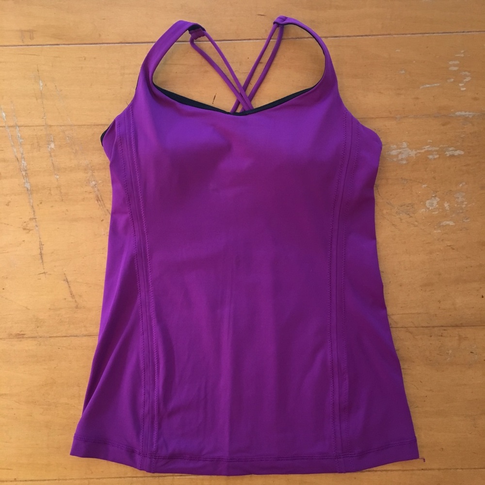 Lululemon Free to Be tank in size 6