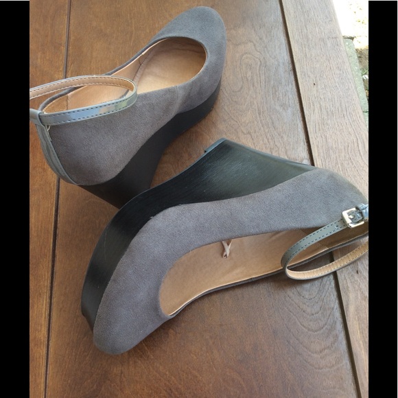 REPORT WEDGES NEW. NO BOX INCLUDED. - Picture 3 of 4