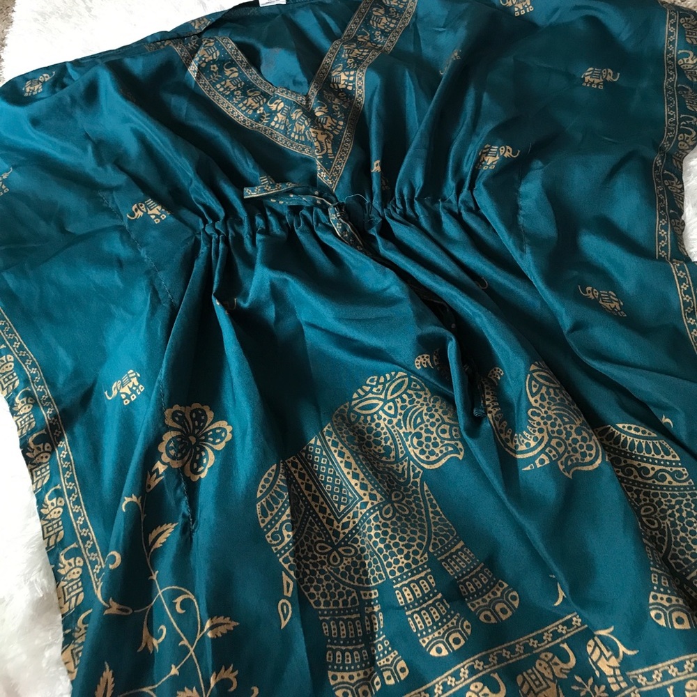 Beach or pool cover up