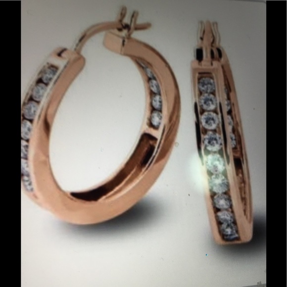 Solid gold diamond earrings - Picture 3 of 3