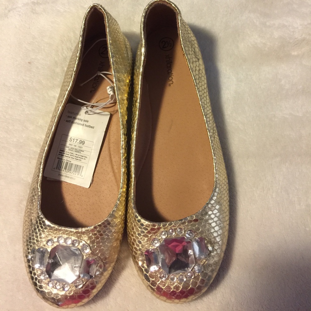 Gold flats with rhinestone detail - 2 1/2