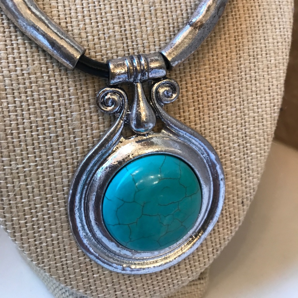 ☀️ SALE. Southwest inspired necklace