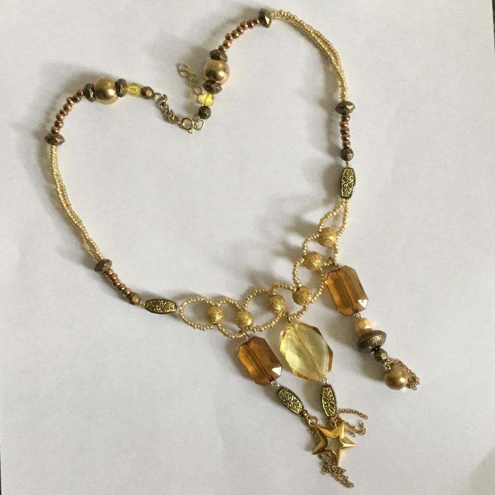 Queen Gold Necklaces
