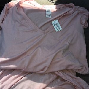 PINK stretchy t-shirt